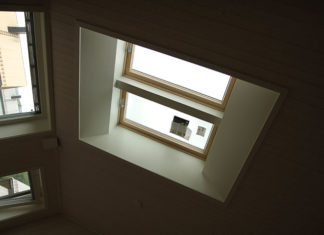 Co warto wiedzieć przed zakupem okien dachowych?