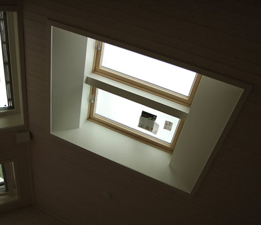 Co warto wiedzieć przed zakupem okien dachowych?
