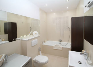 Lustro łazienkowe - tradycyjne czy dekoracyjne?