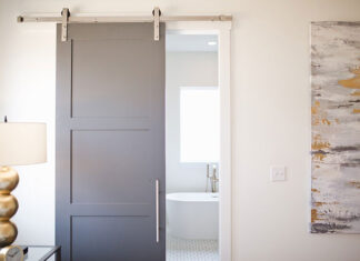 Drzwi przesuwne – dlaczego warto? Drzwi przesuwne