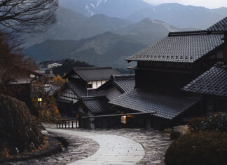 Kompleksowe usługi dachowe – dekarstwo w pełnym zakresie Kompleksowe usługi dachowe