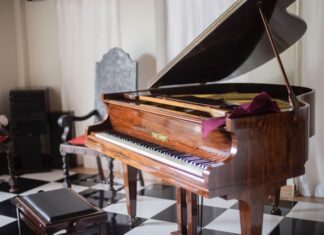 Pianino