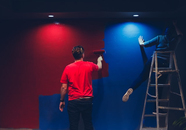 Jak samemu pomalować ściany w swoim domu?