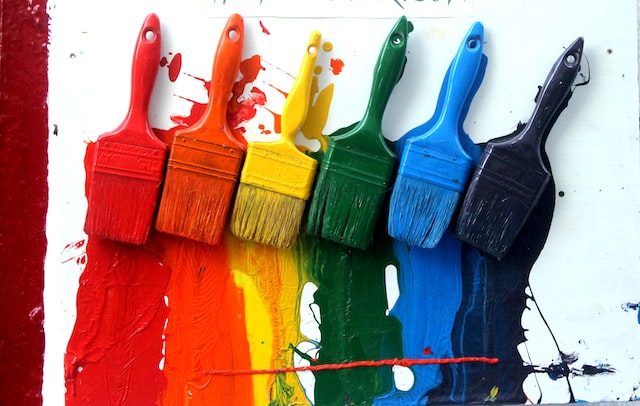 Jak zacząć malować farbami akrylowymi i osiągnąć świetne efekty
