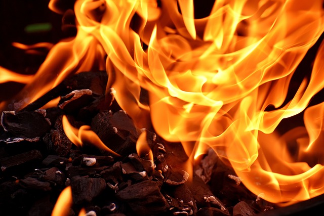 Co daje więcej ciepła węgiel czy drewno?