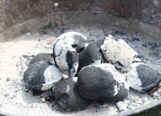 Co to jest rozpałka do grilla?