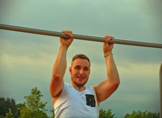 Ile podciągnięć na drążku dziennie? Ile podciągnięć na drążku dziennie?