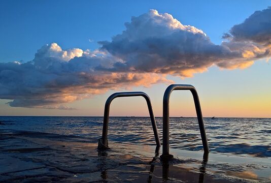 Jak dobrać Drabinkę do basenu?