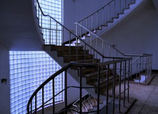 Jakie są najlepsze drzwi do mieszkania w bloku