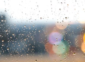 Szkło hartowane w domu: bezpieczeństwo i trwałość, ale i pułapki. Czy warto? Szkło hartowane w domu